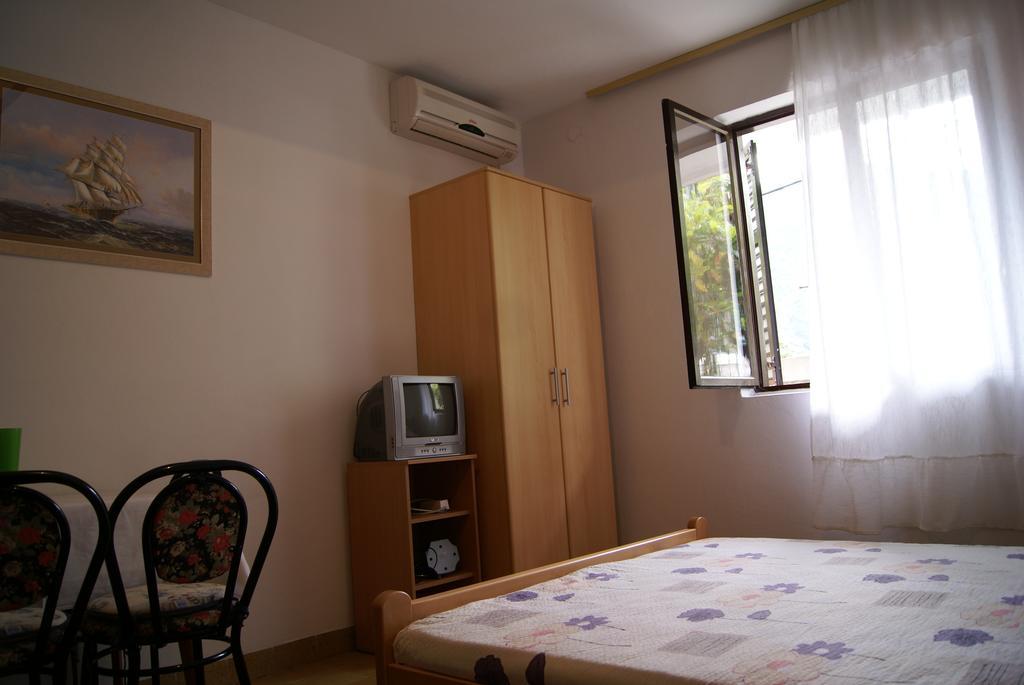 Apartment Kotor-Andrija Jovanovic Quarto foto